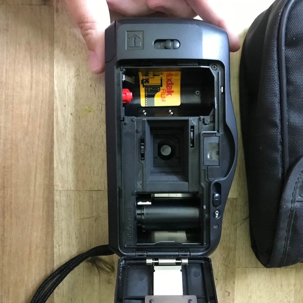 Kodak Star 735 DX Programmed Autowind 35mm Film Camera Black with Case Vintage